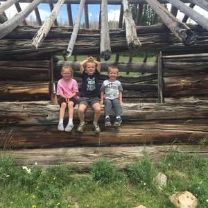 Meet your Posher, Jan